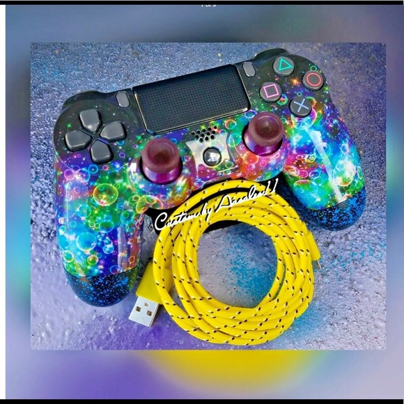 PS4 - Picture 2 of 2